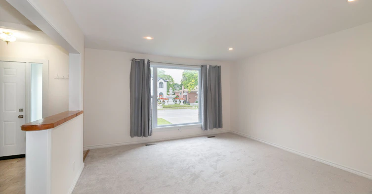 87 Emperor (Upper) Street, Ajax, ON, L1S 1N3 - 5