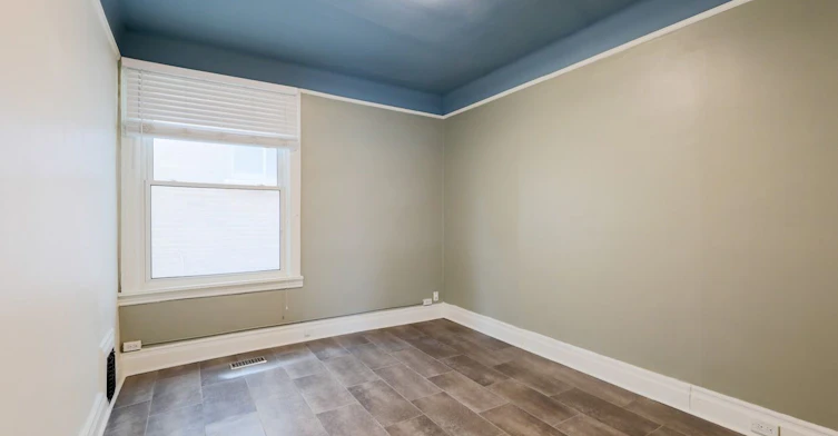 Main Floor-405 Kingston Road, Toronto, ON, M4L 1V1 - 10