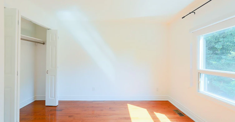 527 Craven Road, Toronto, ON, M4L 2Z6 - 21