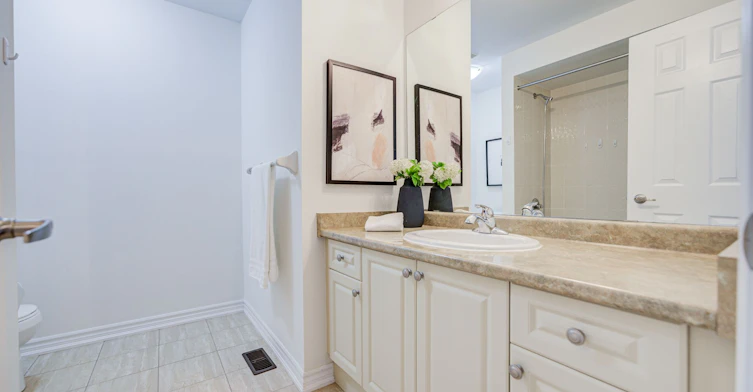 30 Garrardview Street, Ajax, ON, L1Z 0N5 - 42