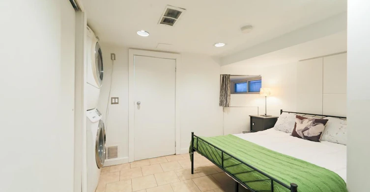 Bsmt-70 Carlaw Avenue, Toronto, ON, M4M 2R7 - 13