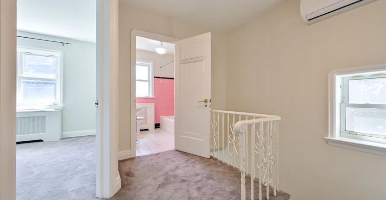 Main-32 Marilyn Crescent, Toronto, ON, M4B 3C6 - 19