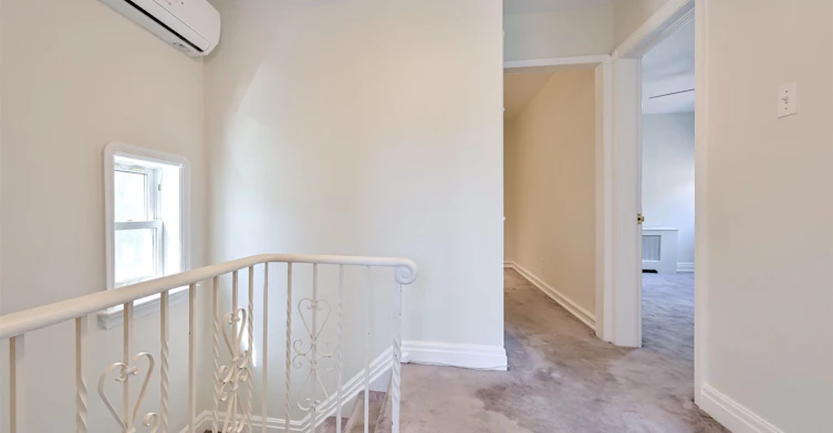 Main-32 Marilyn Crescent, Toronto, ON, M4B 3C6 - 20