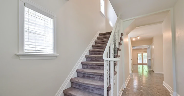 Main-32 Marilyn Crescent, Toronto, ON, M4B 3C6 - 18