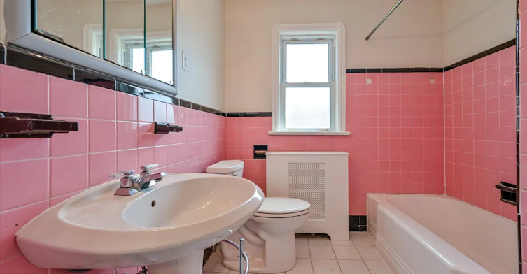 Main-32 Marilyn Crescent, Toronto, ON, M4B 3C6 - 30
