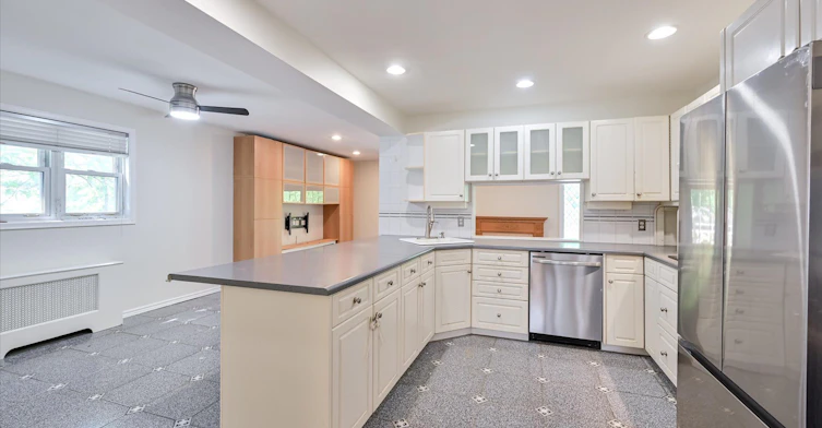 Main-32 Marilyn Crescent, Toronto, ON, M4B 3C6 - 16