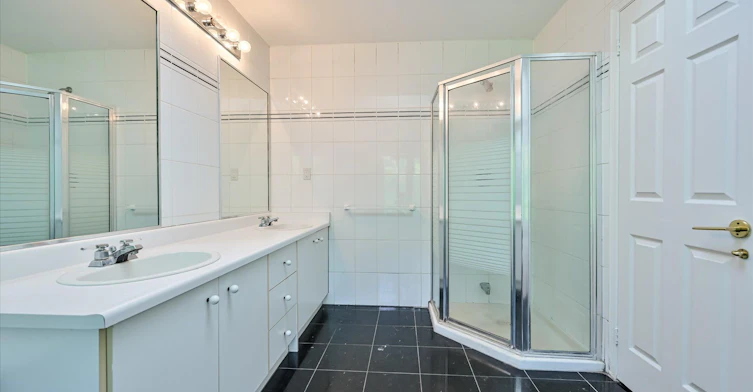 Main-32 Marilyn Crescent, Toronto, ON, M4B 3C6 - 27