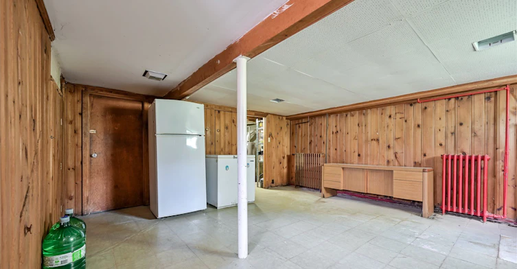 Main-32 Marilyn Crescent, Toronto, ON, M4B 3C6 - 31