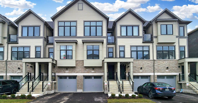 781 Kootenay Path, Oshawa, ON, L1H 6R3