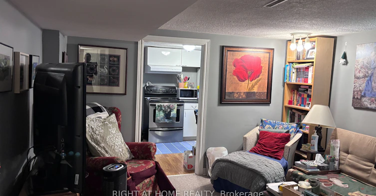 Lower-292 Farewell Street, Oshawa, ON, L1H 6L9 - 10