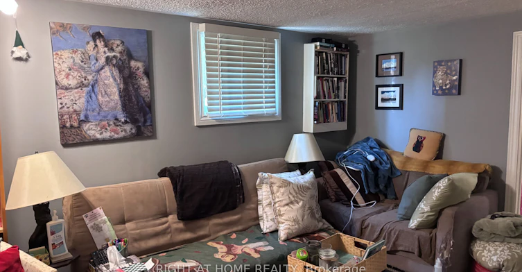 Lower-292 Farewell Street, Oshawa, ON, L1H 6L9 - 8