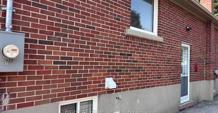 Lower-292 Farewell Street, Oshawa, ON, L1H 6L9 - 3