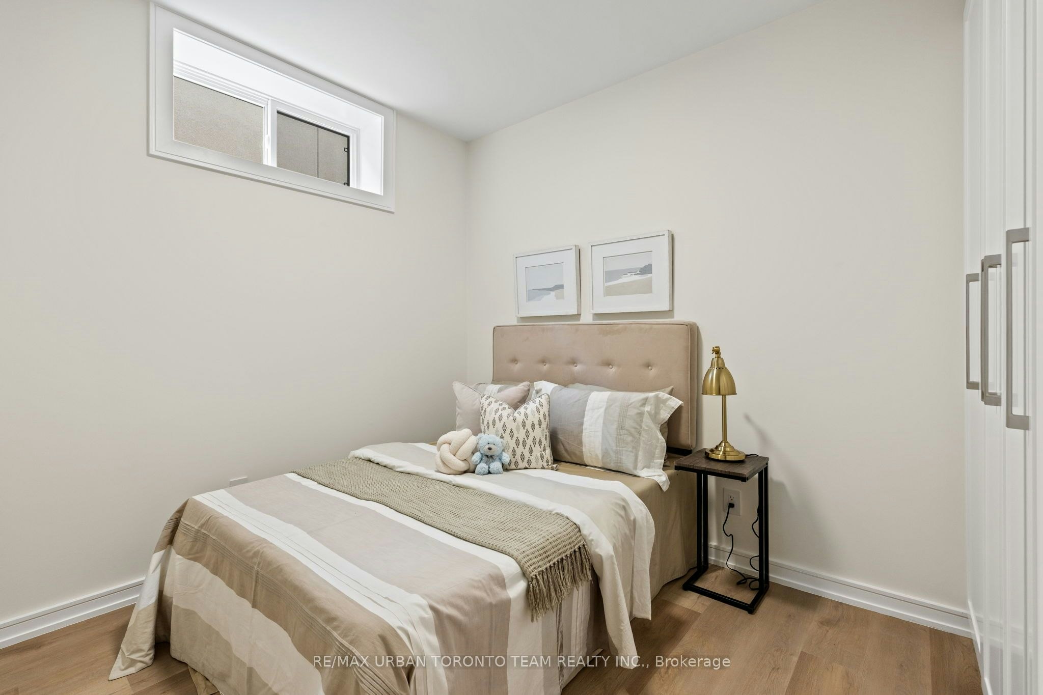 4 Drake Crescent, Toronto, ON, M1M 1A2 - 38