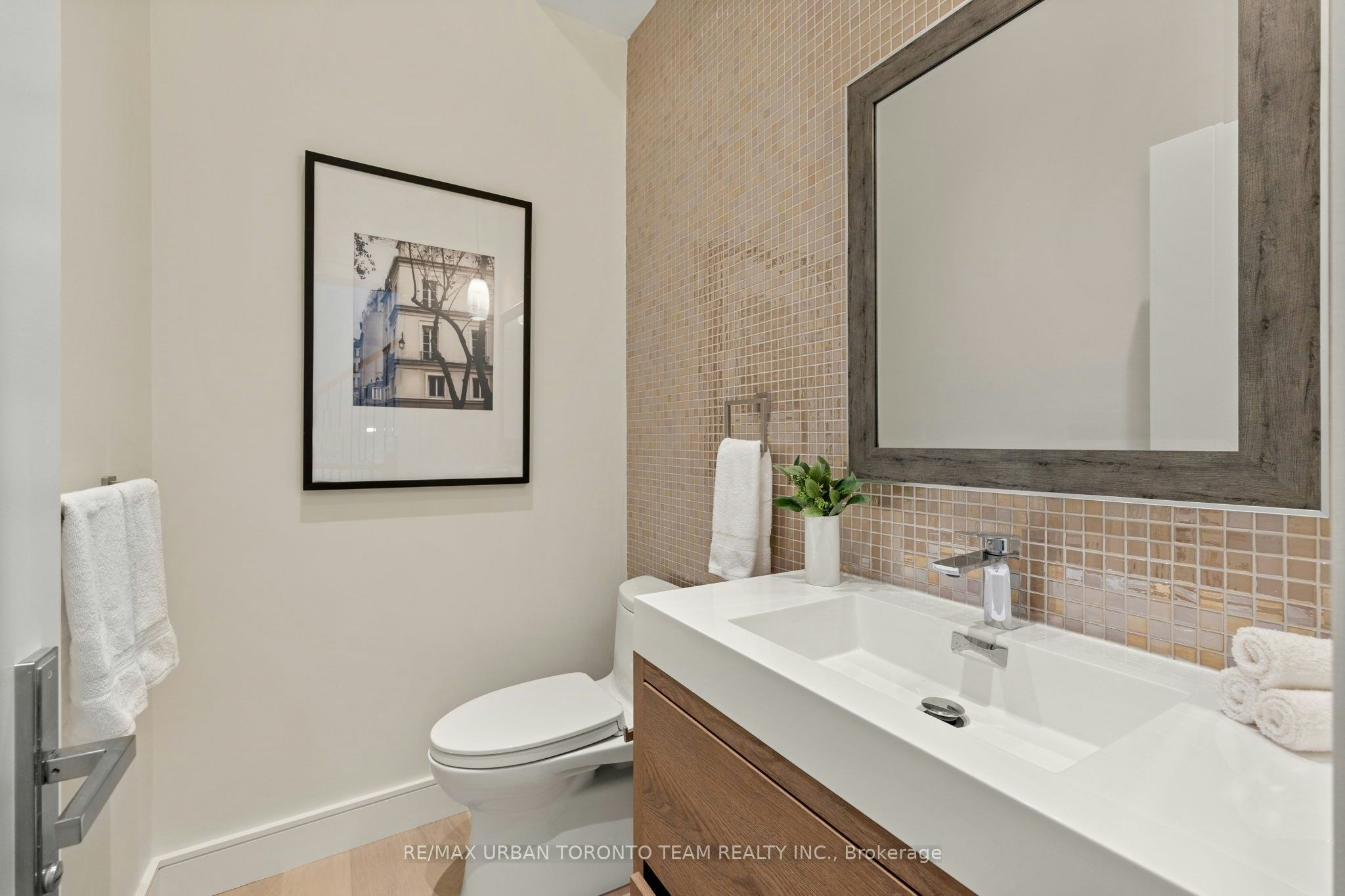 4 Drake Crescent, Toronto, ON, M1M 1A2 - 8