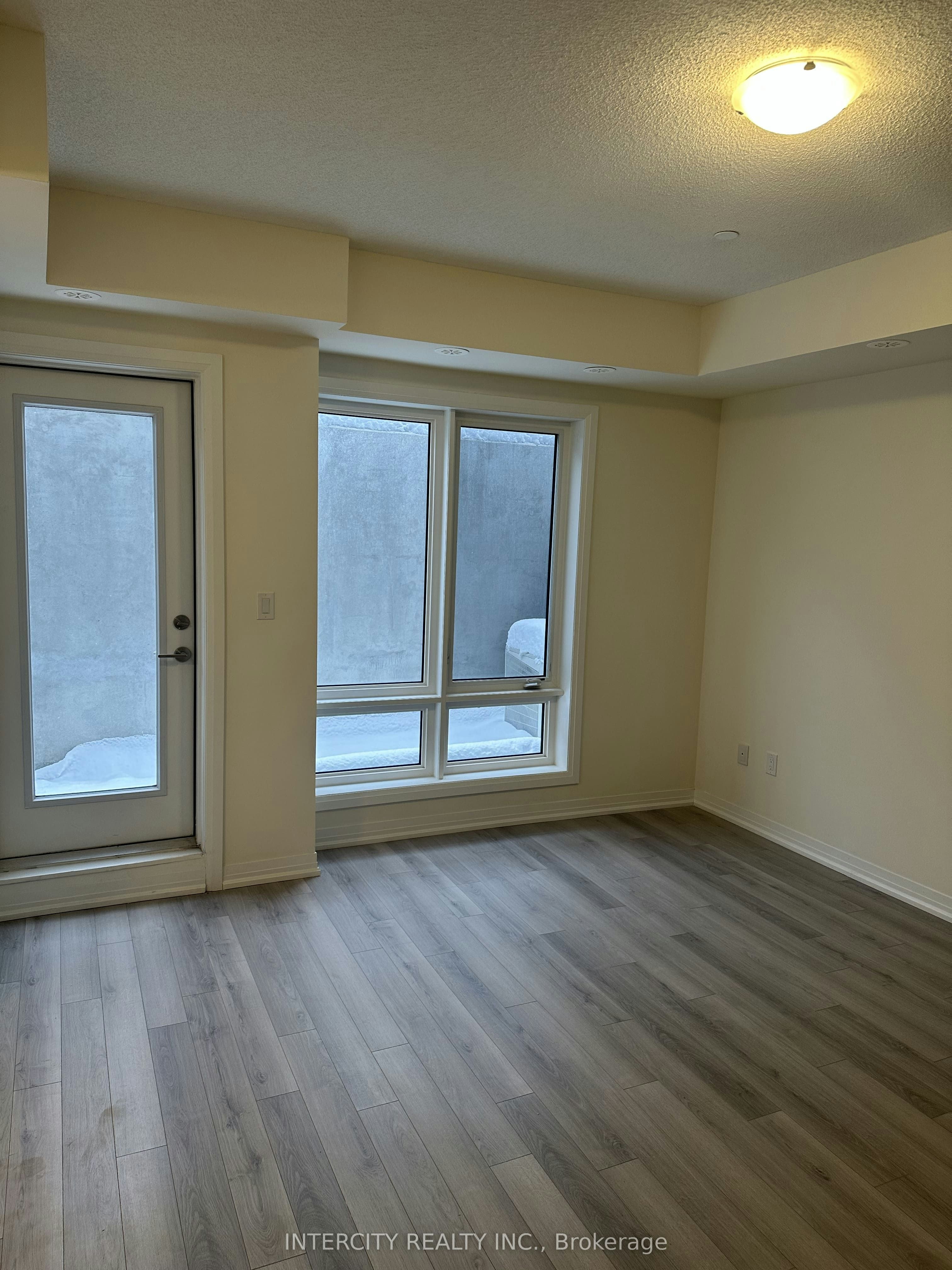 13-245 Mclevin Avenue, Toronto, ON, M1B 0E8 - 2