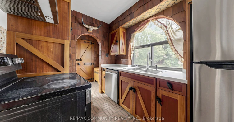 27 Annis Road, Toronto, ON, M1M 2Y8 - 7