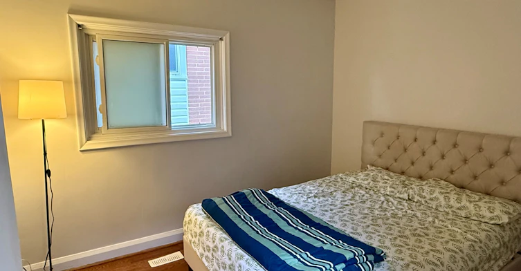 Upper-6 Mid Pines Road, Toronto, ON, M1G 2L6 - 8