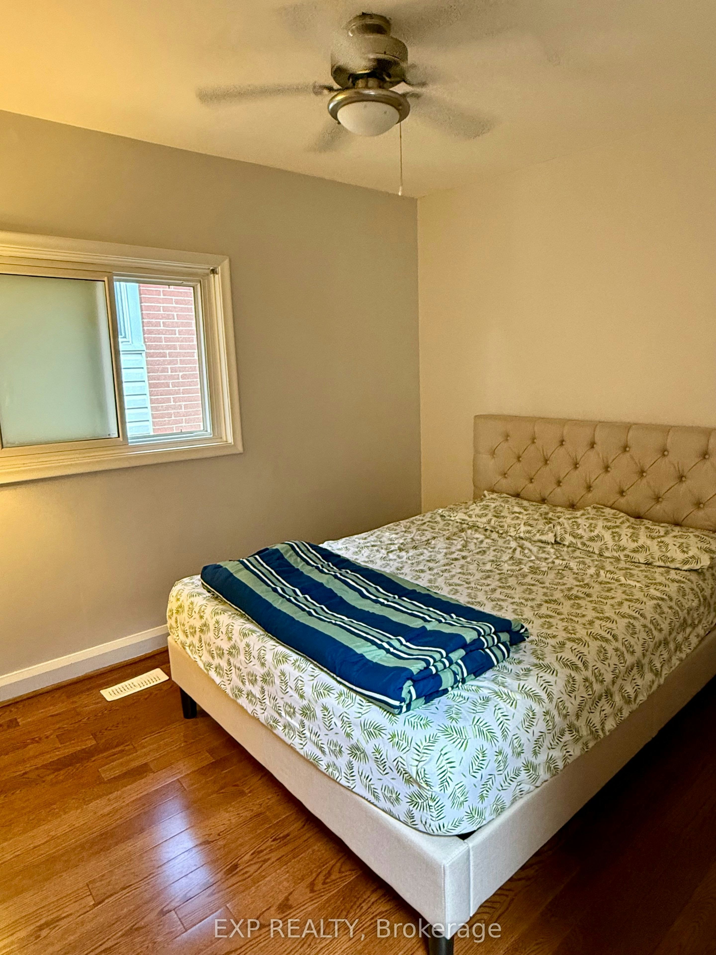 Upper-6 Mid Pines Road, Toronto, ON, M1G 2L6 - 9