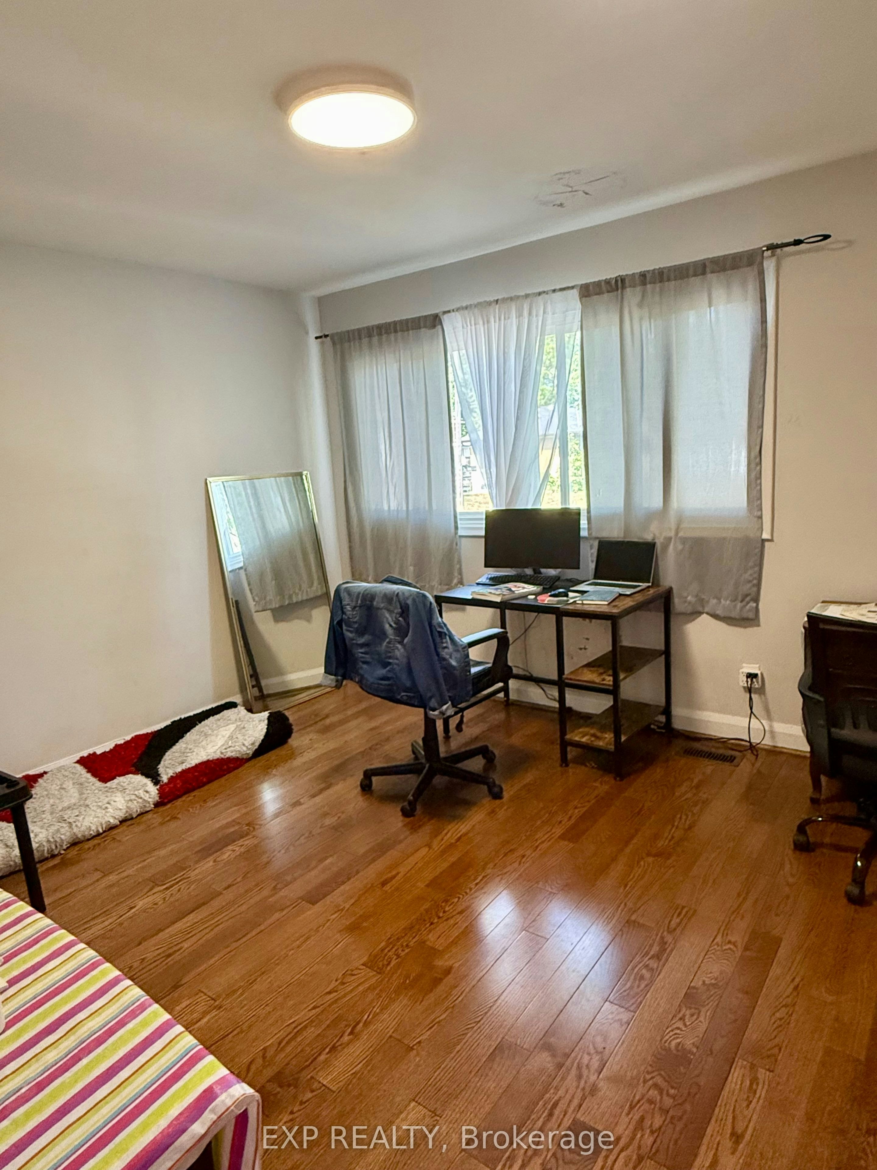 Upper-6 Mid Pines Road, Toronto, ON, M1G 2L6 - 16