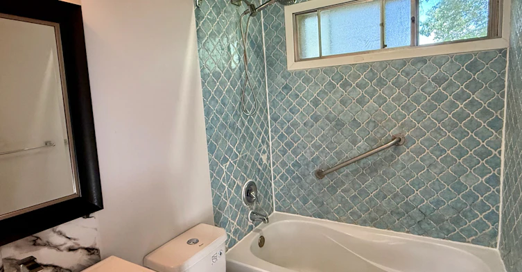 Upper-6 Mid Pines Road, Toronto, ON, M1G 2L6 - 18