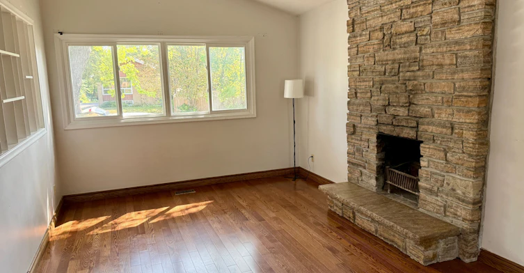 Upper-6 Mid Pines Road, Toronto, ON, M1G 2L6