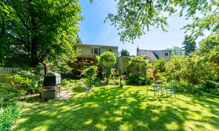 30 Allister Avenue