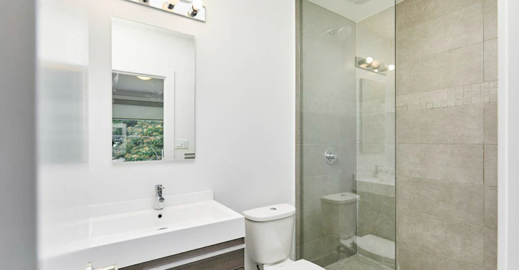 Main/Upper-38 Shudell Avenue, Toronto, ON, M4J 1C7 - 28