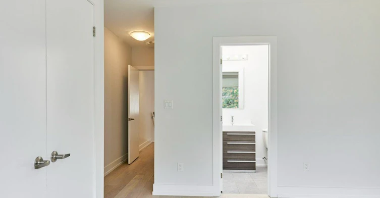 Main/Upper-38 Shudell Avenue, Toronto, ON, M4J 1C7 - 27