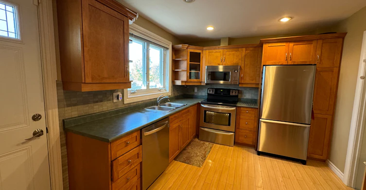 125 Amberjack Boulevard, Toronto, ON, M1H 2J6 - 5