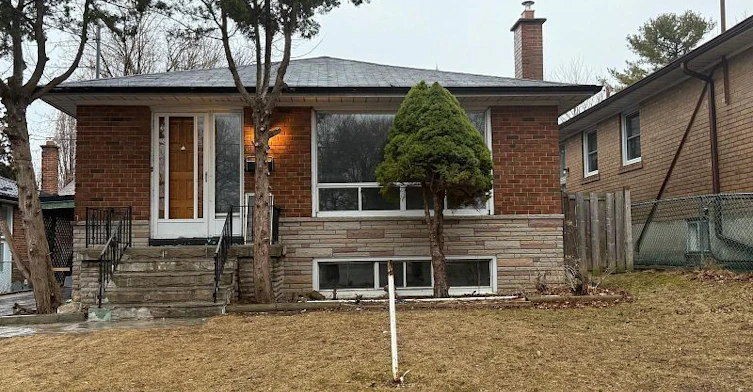 113 Confederation Drive, Toronto, ON, M1G 1A4