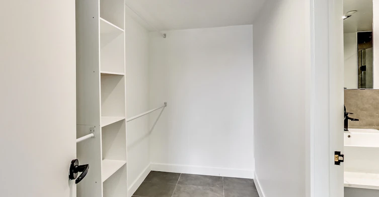 PH-1602 Queen Street E, Toronto, ON, M4L 1G2 - 21