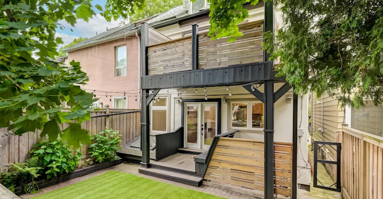 584 Logan Avenue, Toronto, ON, M4K 3B8 - 29