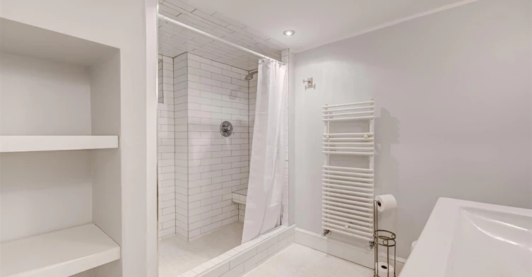 584 Logan Avenue, Toronto, ON, M4K 3B8 - 24