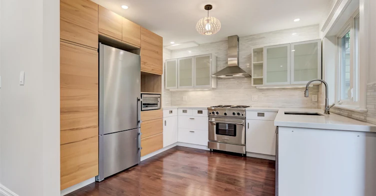 584 Logan Avenue, Toronto, ON, M4K 3B8 - 10