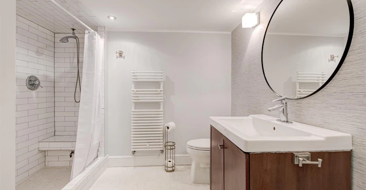 584 Logan Avenue, Toronto, ON, M4K 3B8 - 23