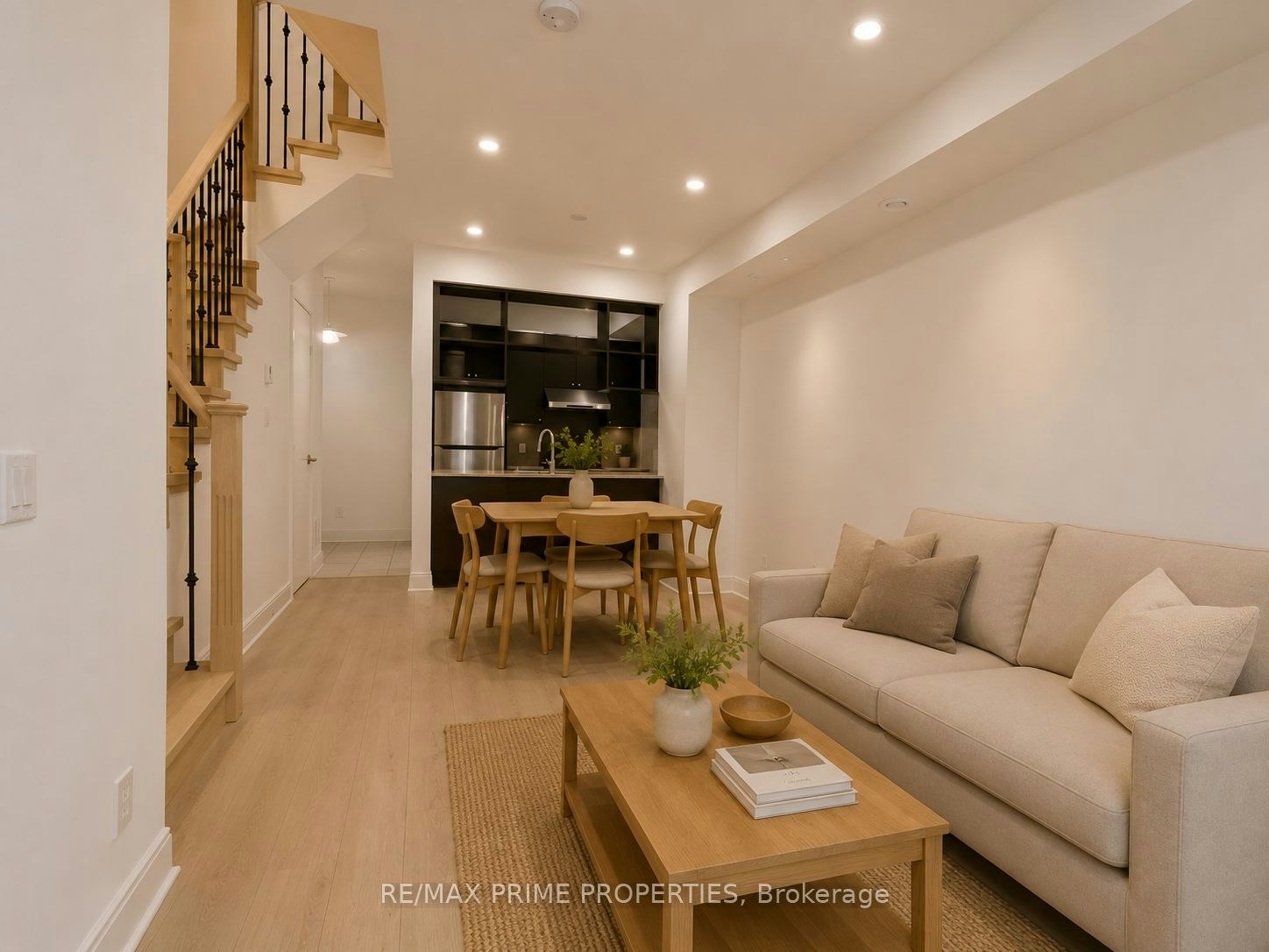 Th69-315 Village Green Square, Toronto, ON, M1S 0L2 - 3