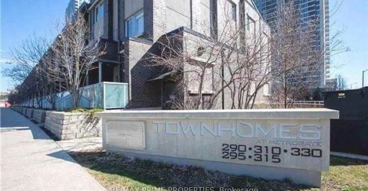 Th69-315 Village Green Square, Toronto, ON, M1S 0L2