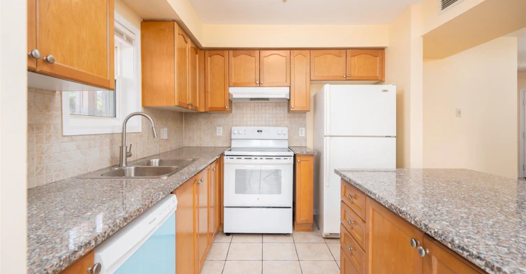 117-10 Mendelssohn Street, Toronto, ON, M1L 0G7 - 12