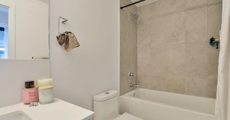 428-1612 Charles Street, Whitby, ON, L1N 1B9 - 13