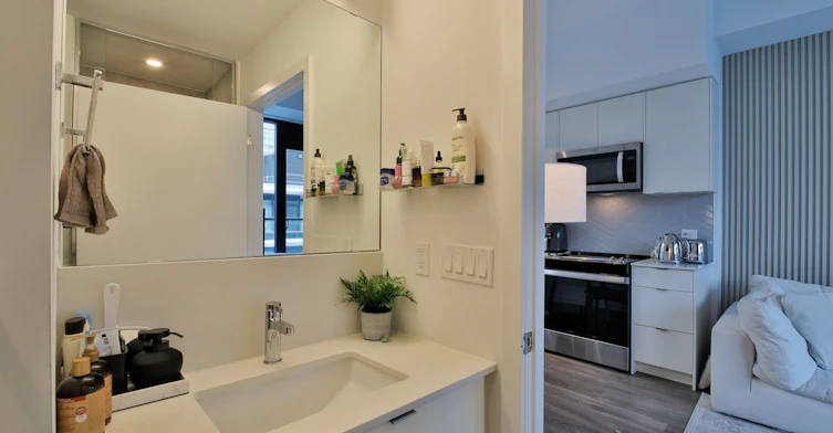 428-1612 Charles Street, Whitby, ON, L1N 1B9 - 17