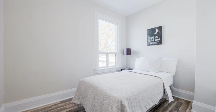 Upper-1934 Queen Street E, Toronto, ON, M4L 1H6 - 13