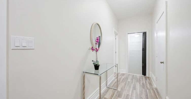 Upper-1934 Queen Street E, Toronto, ON, M4L 1H6 - 8