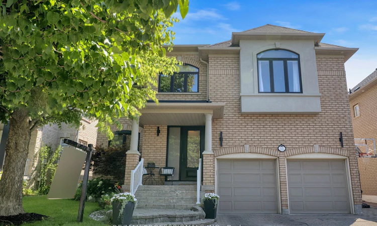 11 Tweedie Crescent