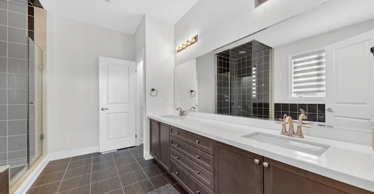 1-1815 Fairport Road, Pickering, ON, L1V 0E3 - 11