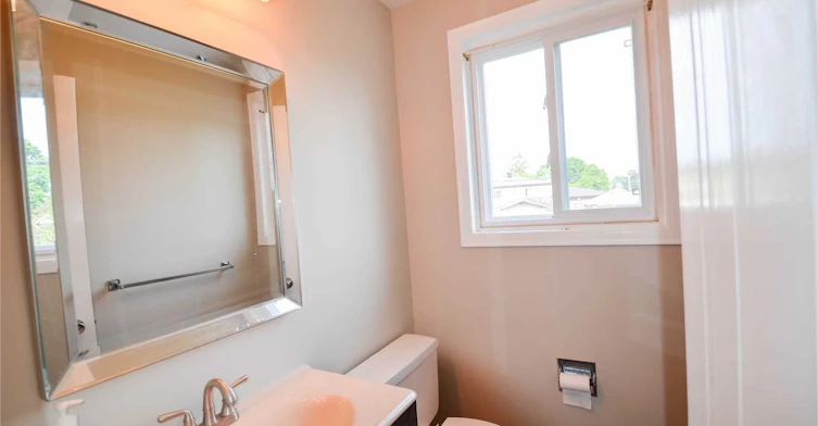 11 Kinnison Court, Ajax, ON, L1S 1K5 - 6