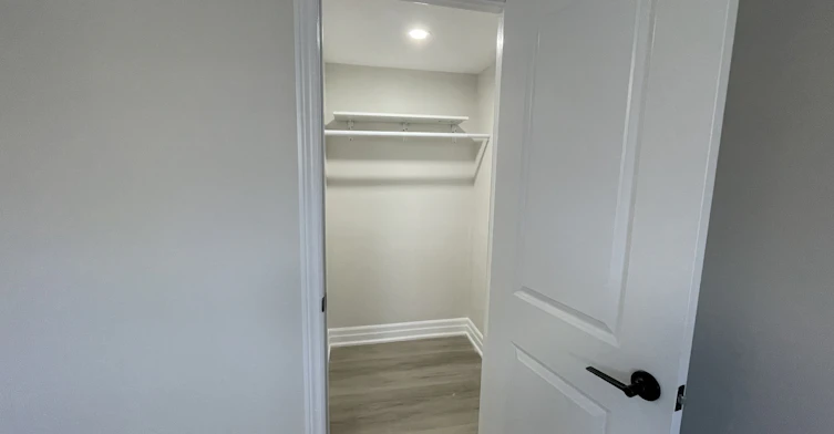 Bsmt-654 Annapolis Avenue, Oshawa, ON, L1J 2Z2 - 23