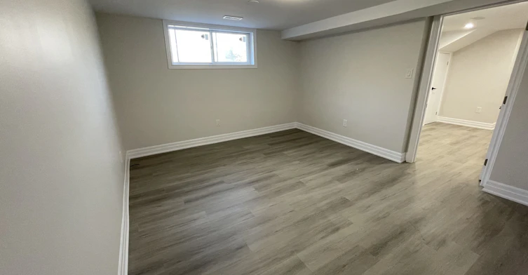 Bsmt-654 Annapolis Avenue, Oshawa, ON, L1J 2Z2 - 20
