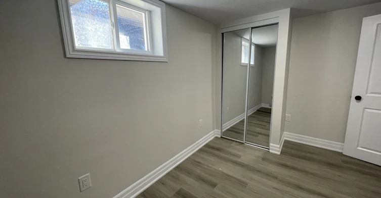 Bsmt-654 Annapolis Avenue, Oshawa, ON, L1J 2Z2 - 4