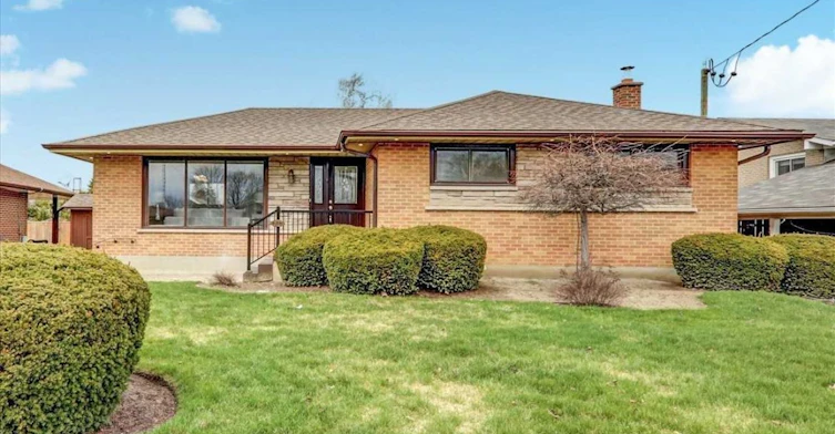 Bsmt-654 Annapolis Avenue, Oshawa, ON, L1J 2Z2