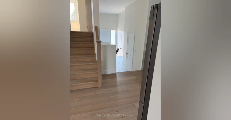 376 Mitchell Avenue, Oshawa, ON, L1H 2W4 - 3